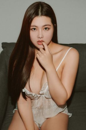 既当女儿又当老婆